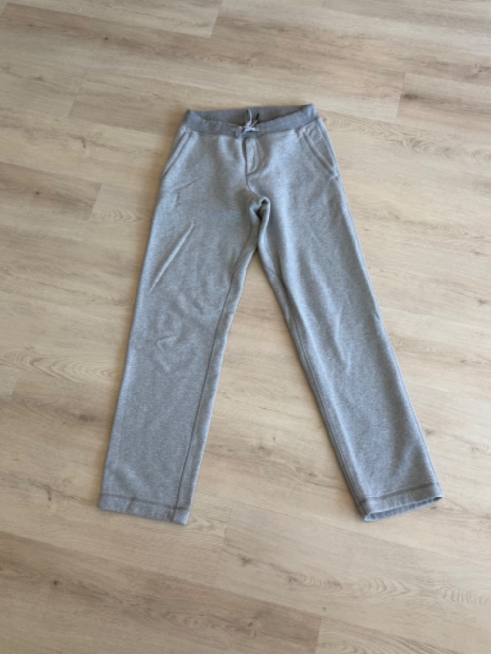 Lululemon Men's Gray Sweatpants MEDIUM